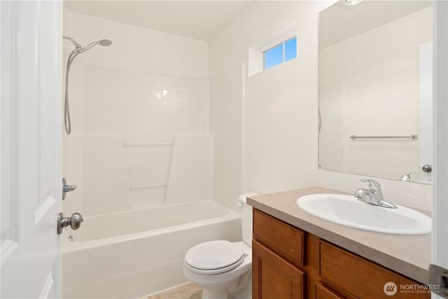 4750 Strathmore Circle SW, Port Orchard, WA 98367