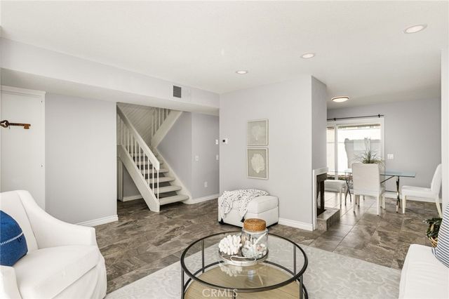 6931 Danvers Dr, Garden Grove, CA 92845