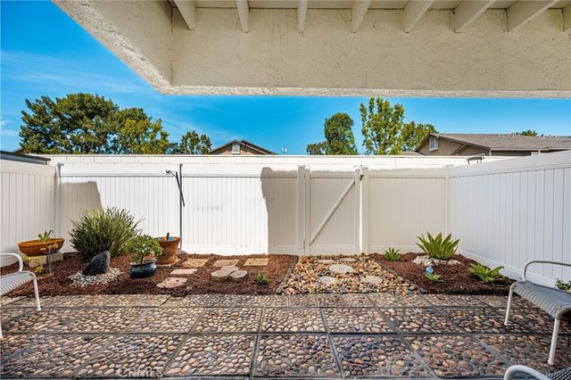 6931 Danvers Dr, Garden Grove, CA 92845