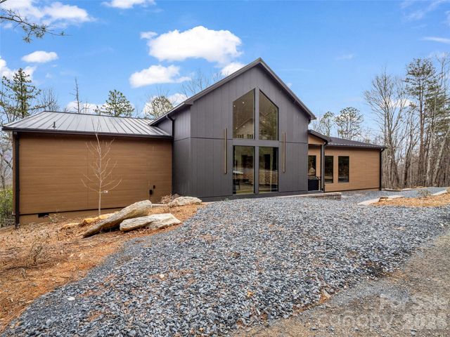 664 Quail Ridge Road, Lake Lure, NC 28746
