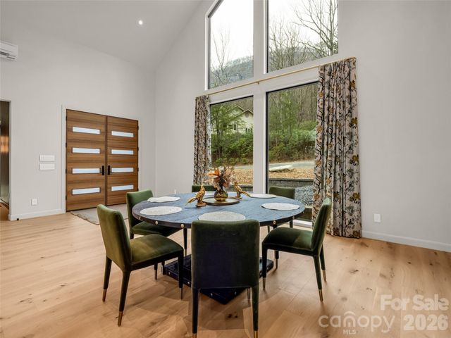 664 Quail Ridge Road, Lake Lure, NC 28746