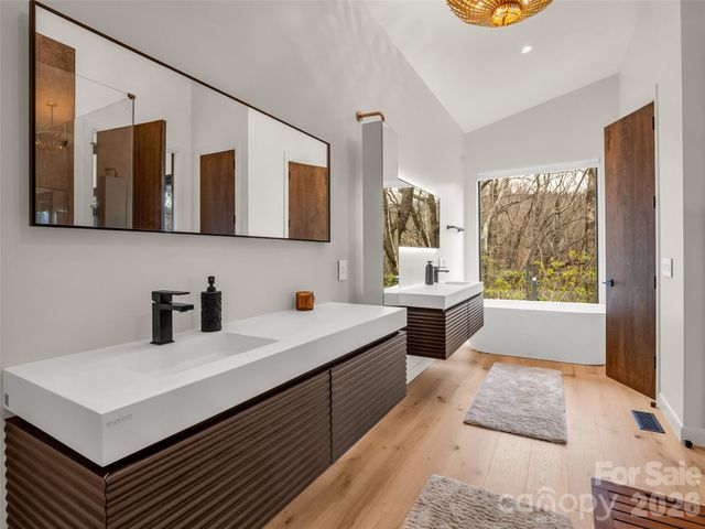 664 Quail Ridge Road, Lake Lure, NC 28746