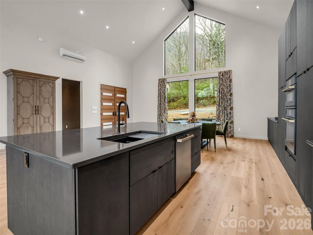 664 Quail Ridge Road, Lake Lure, NC 28746