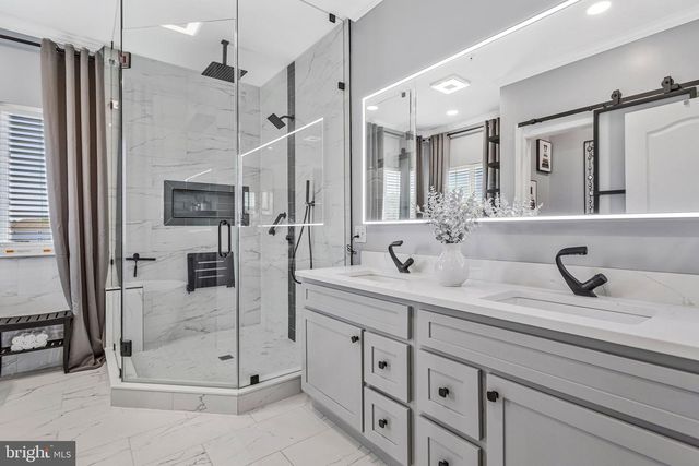 11292 SAINT CHRISTOPHER DR, White Plains, MD 20695