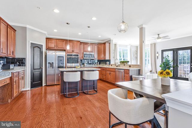 11292 SAINT CHRISTOPHER DR, White Plains, MD 20695
