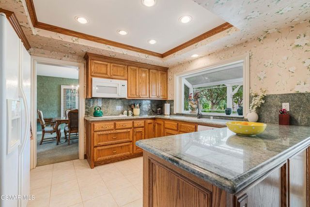 351 Buckboard Circle, Simi Valley, CA 93065