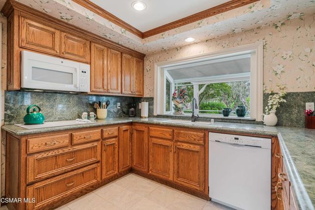 351 Buckboard Circle, Simi Valley, CA 93065