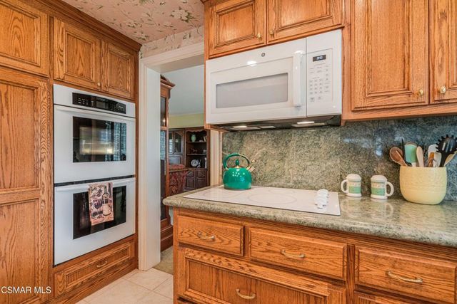 351 Buckboard Circle, Simi Valley, CA 93065
