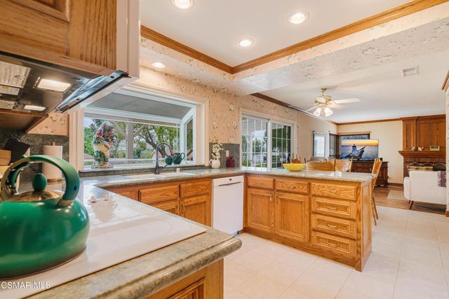 351 Buckboard Circle, Simi Valley, CA 93065