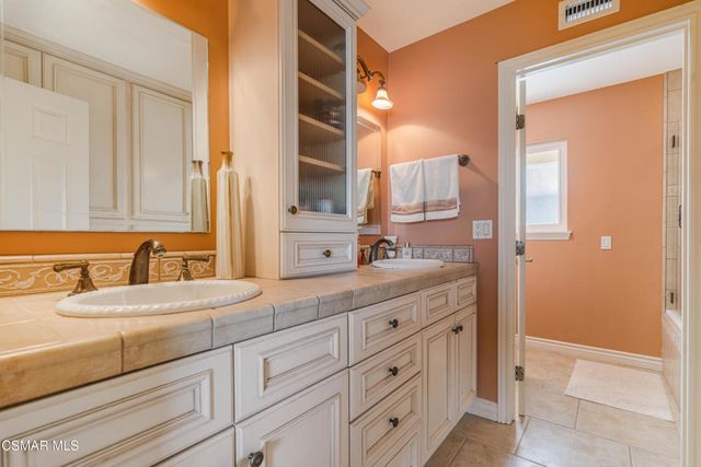 351 Buckboard Circle, Simi Valley, CA 93065