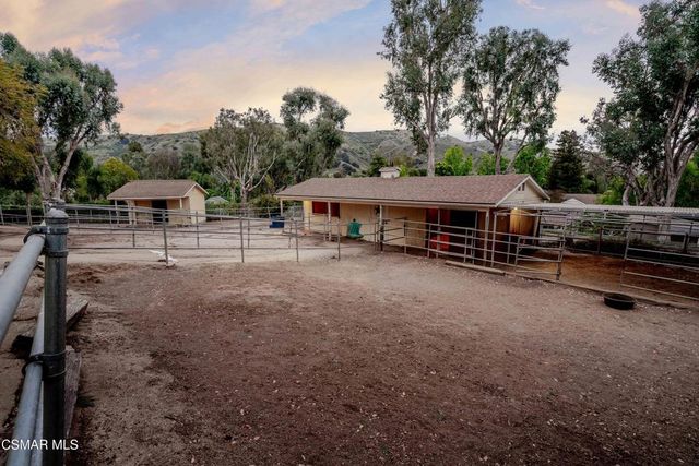351 Buckboard Circle, Simi Valley, CA 93065