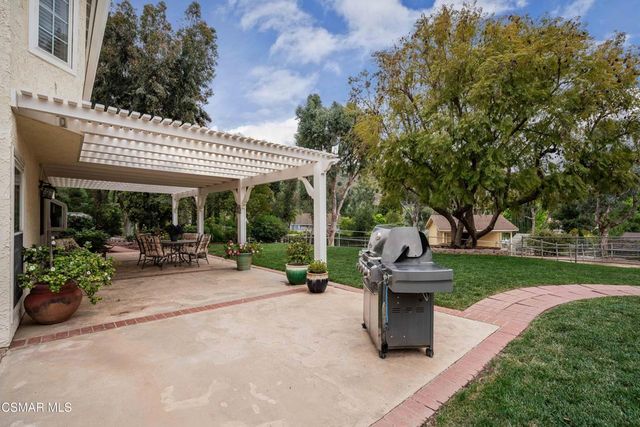 351 Buckboard Circle, Simi Valley, CA 93065