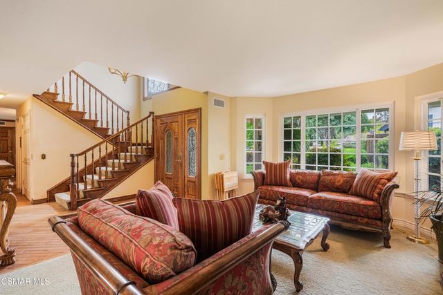 351 Buckboard Circle, Simi Valley, CA 93065