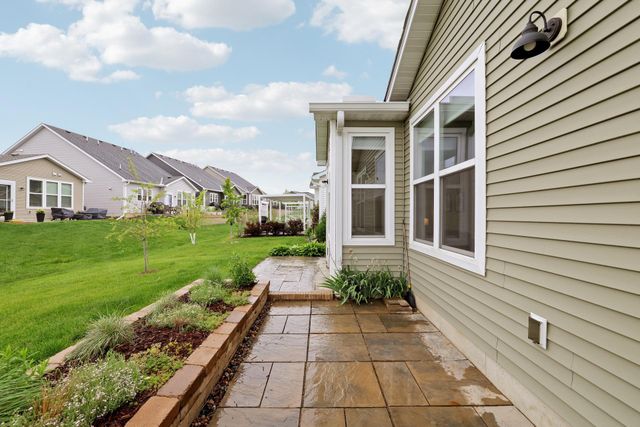 183 Liberty Heights Drive, Chaska, MN 55318