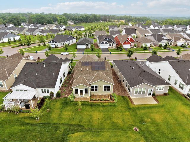 183 Liberty Heights Drive, Chaska, MN 55318