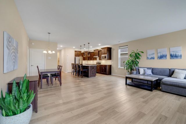 183 Liberty Heights Drive, Chaska, MN 55318