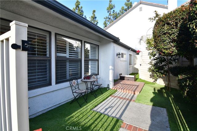 405 E Yale Loop, Irvine, CA 92614