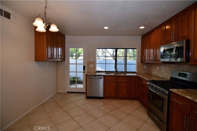 405 E Yale Loop, Irvine, CA 92614