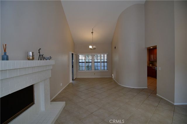 405 E Yale Loop, Irvine, CA 92614