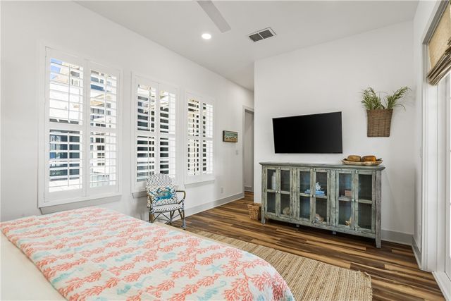 198 Sage Lane, Port Aransas, TX 78373