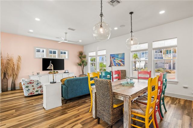 198 Sage Lane, Port Aransas, TX 78373