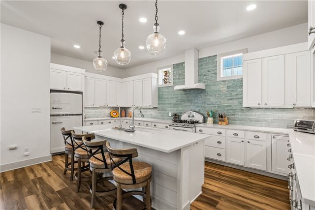 198 Sage Lane, Port Aransas, TX 78373