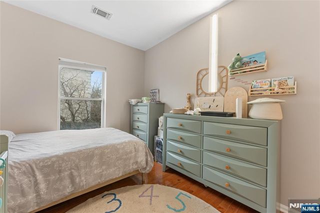 511 Brittany Drive, Wayne, NJ 07470