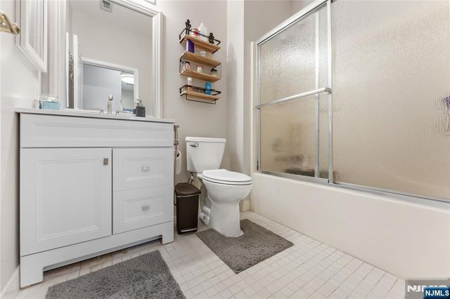 511 Brittany Drive, Wayne, NJ 07470