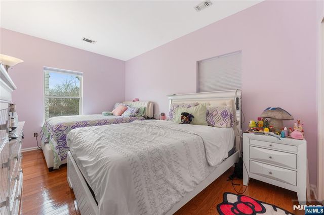 511 Brittany Drive, Wayne, NJ 07470