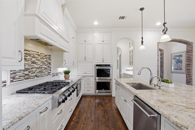5301 Pradera Court, Benbrook, TX 76126