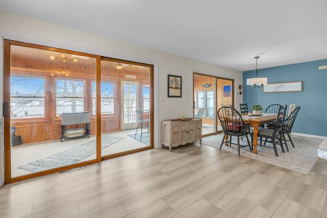 4713 E Lake Shore Drive, Wonder Lake, IL 60097