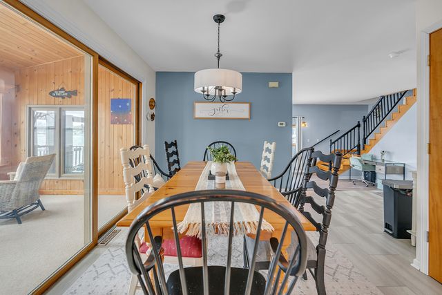 4713 E Lake Shore Drive, Wonder Lake, IL 60097