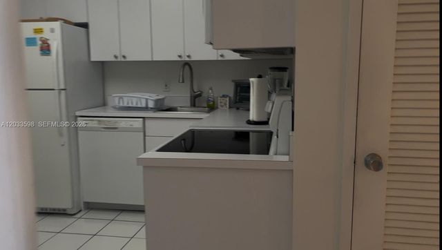5161 Collins Avenue 1702, Miami Beach, FL 33140