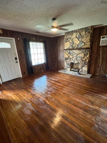 2016 WILSON AVENUE, Wichita Falls, TX 76301