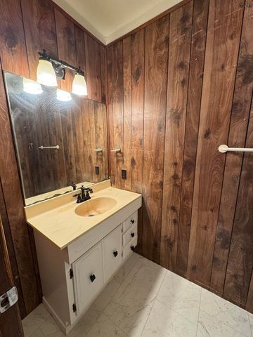 2016 WILSON AVENUE, Wichita Falls, TX 76301