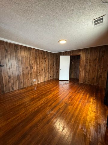 2016 WILSON AVENUE, Wichita Falls, TX 76301