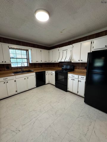 2016 WILSON AVENUE, Wichita Falls, TX 76301