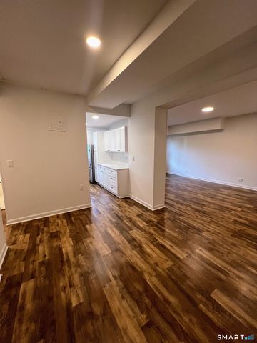 70 Strawberry Hill Avenue D-GR9, Stamford, CT 06902
