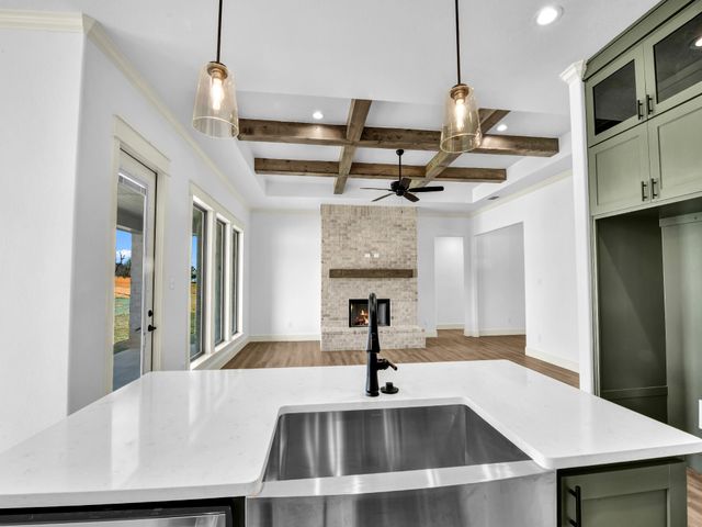 10016 Valley Oak Way, Springtown, TX 76082