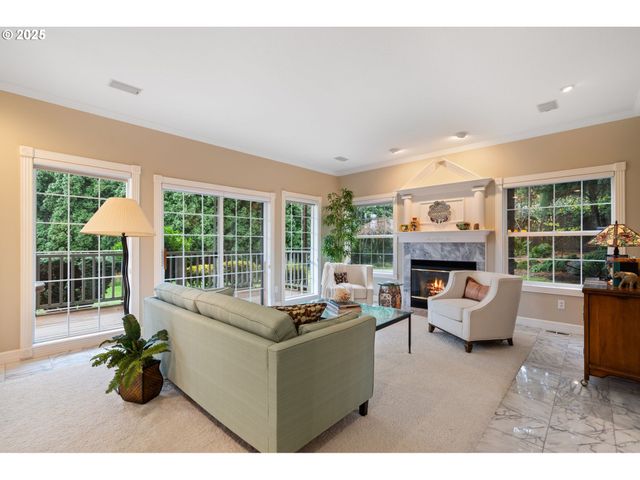 5150 Nw VALLEY Ct, Camas, WA 98607