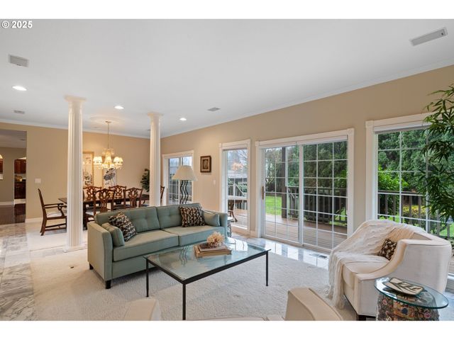 5150 Nw VALLEY Ct, Camas, WA 98607