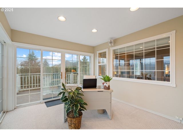 5150 Nw VALLEY Ct, Camas, WA 98607