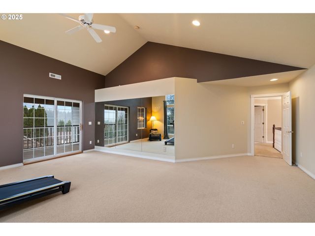 5150 Nw VALLEY Ct, Camas, WA 98607