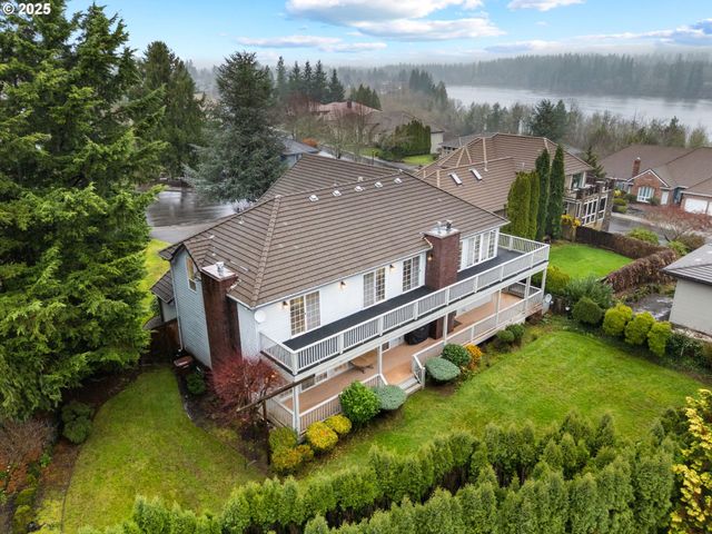 5150 Nw VALLEY Ct, Camas, WA 98607