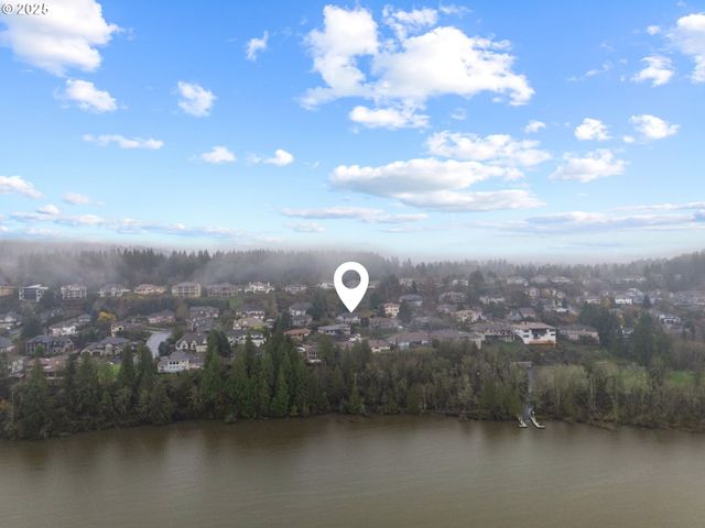 5150 Nw VALLEY Ct, Camas, WA 98607