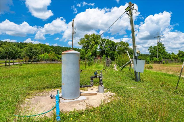 164 County Road 676, Dayton, TX 77535