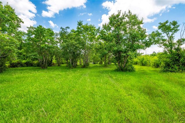 164 County Road 676, Dayton, TX 77535