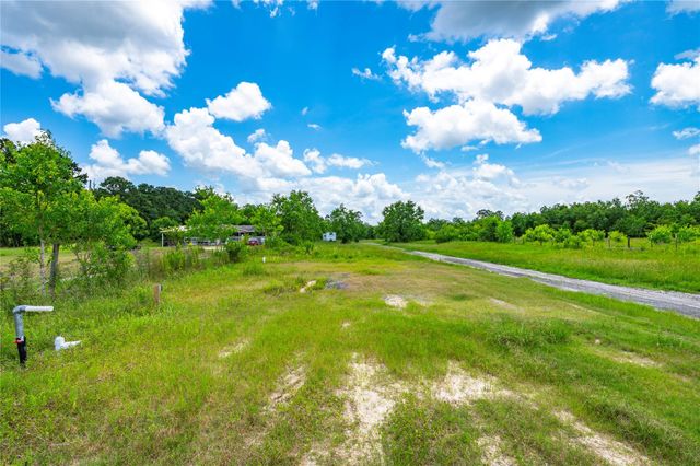 164 County Road 676, Dayton, TX 77535