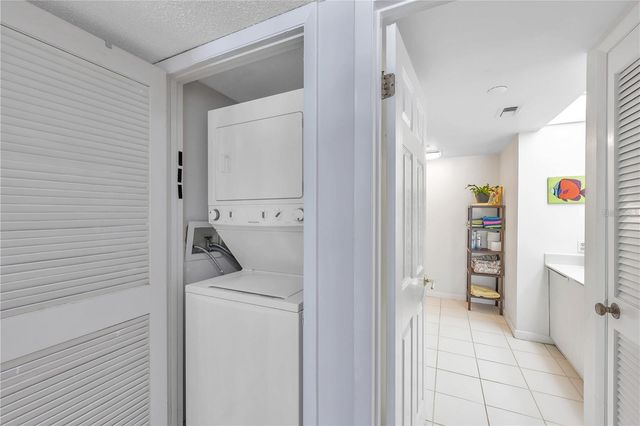 1480 GULF BOULEVARD 108, Clearwater Beach, FL 33767