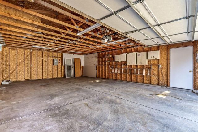 3843 S Logan AVENUE, Milwaukee, WI 53207